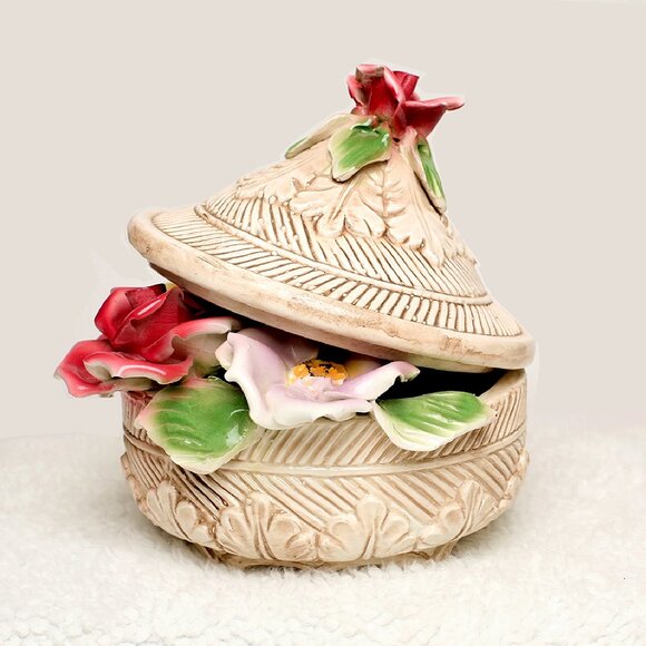 ITALIAN Porcelain Floral Basket with Lid Vintage Capodimonte - Picture 2 of 6